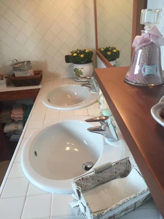 Country house La Casa Dell' Ambra - Charming Old Barn Guest House Rignano Sull Arno