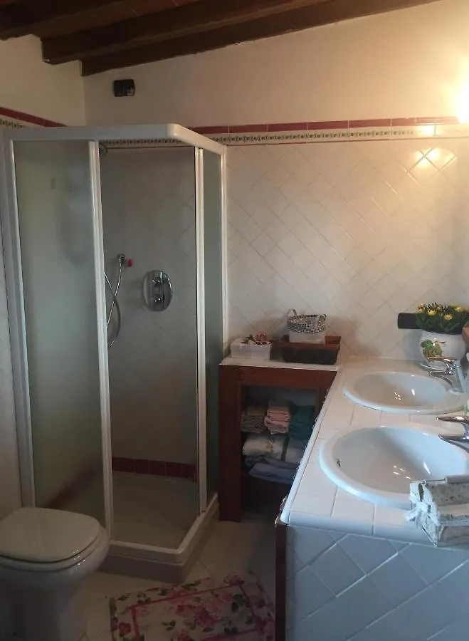 La Casa Dell' Ambra - Charming Old Barn Guest House Rignano Sull Arno Italy